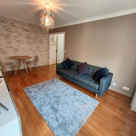 Bel Appartement 2 Pieces, Sortie De Metro Ligne 8 Charenton-le-Pont Bagian luar foto