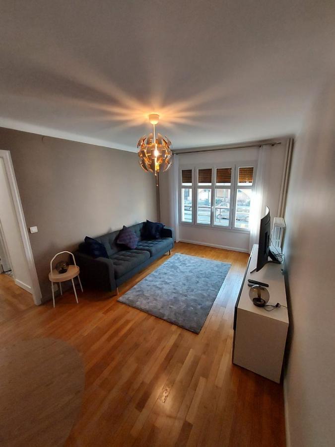 Bel Appartement 2 Pieces, Sortie De Metro Ligne 8 Charenton-le-Pont Bagian luar foto