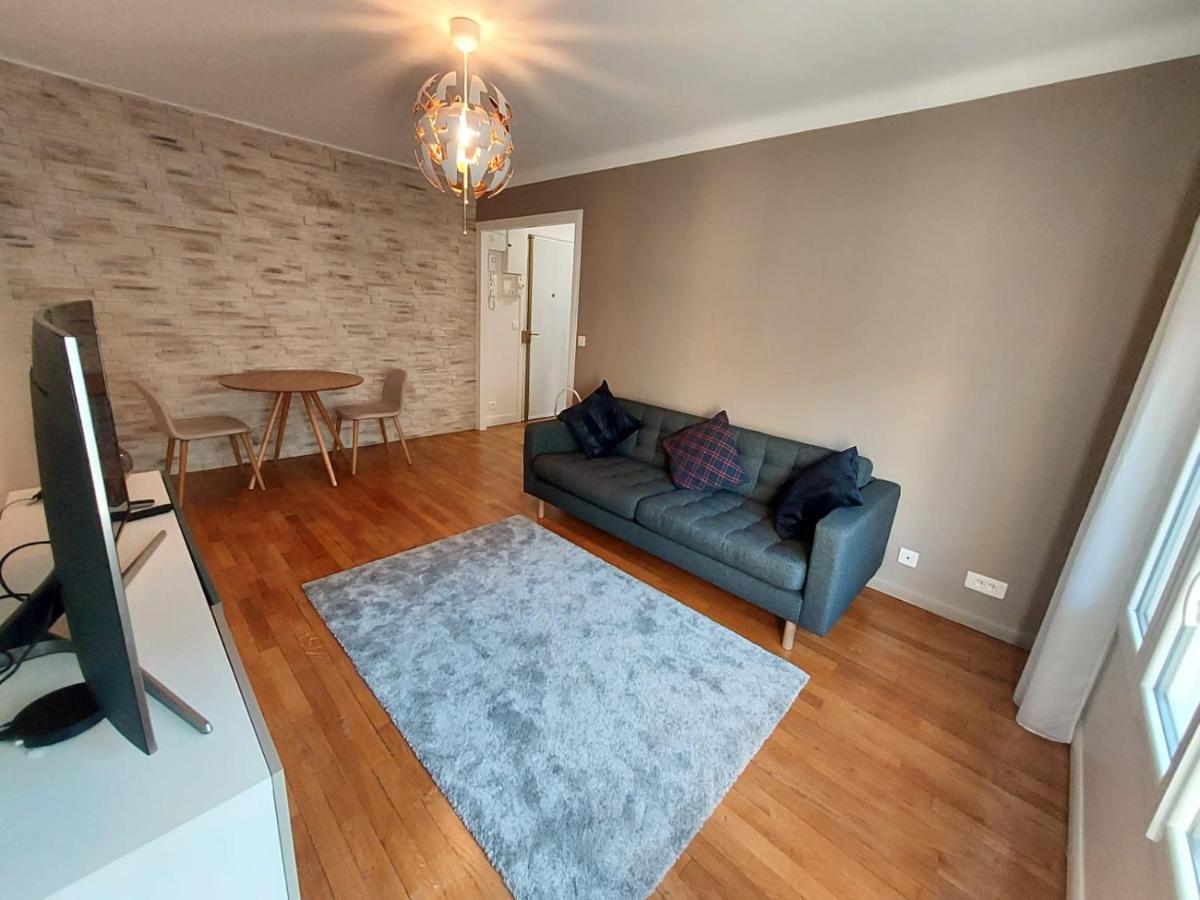 Bel Appartement 2 Pieces, Sortie De Metro Ligne 8 Charenton-le-Pont Bagian luar foto