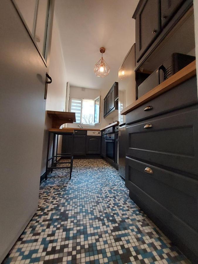 Bel Appartement 2 Pieces, Sortie De Metro Ligne 8 Charenton-le-Pont Bagian luar foto