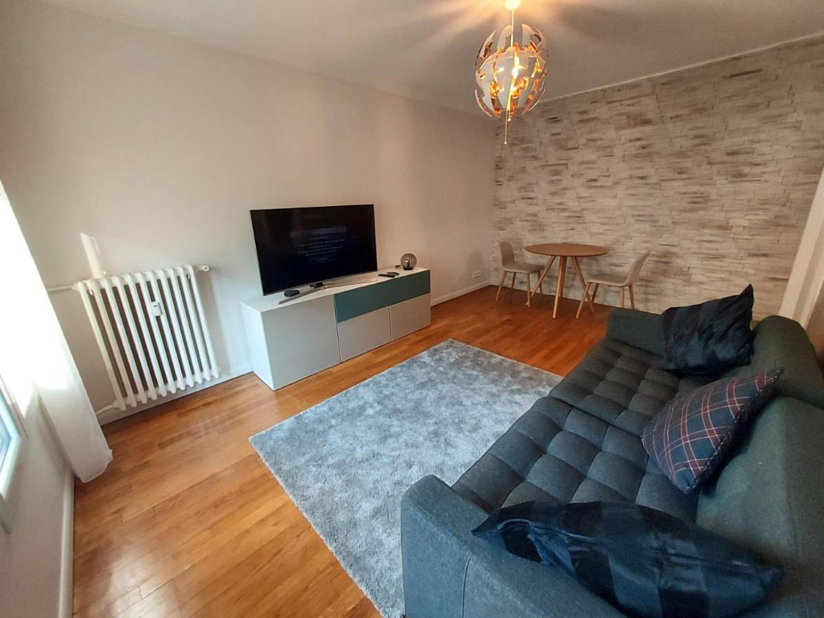 Bel Appartement 2 Pieces, Sortie De Metro Ligne 8 Charenton-le-Pont Bagian luar foto