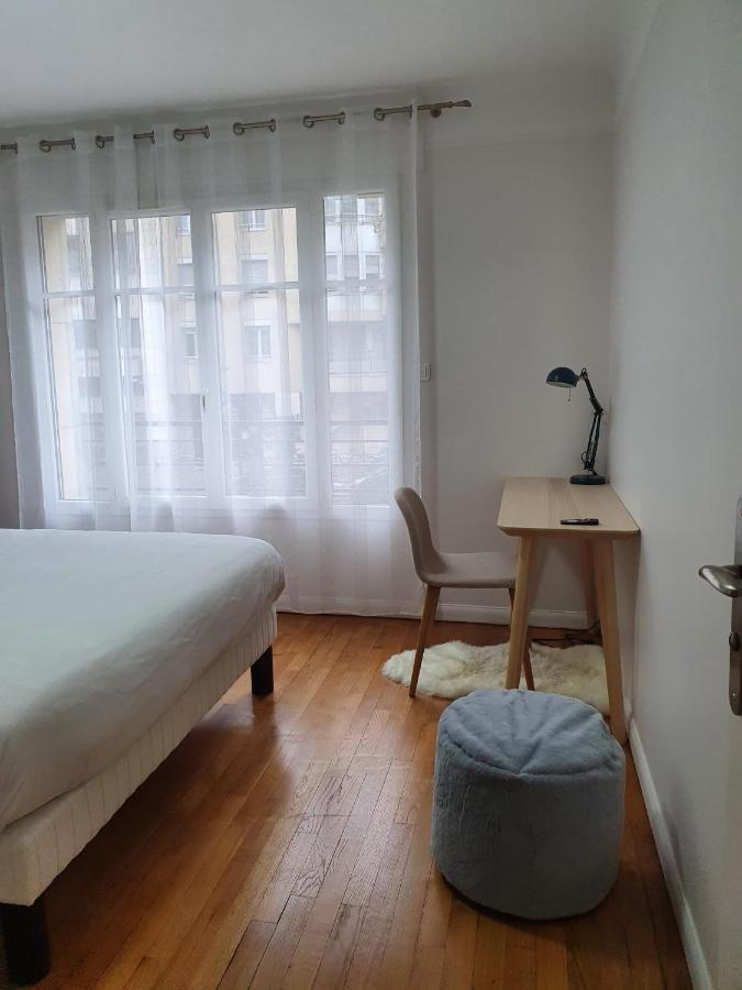 Bel Appartement 2 Pieces, Sortie De Metro Ligne 8 Charenton-le-Pont Bagian luar foto